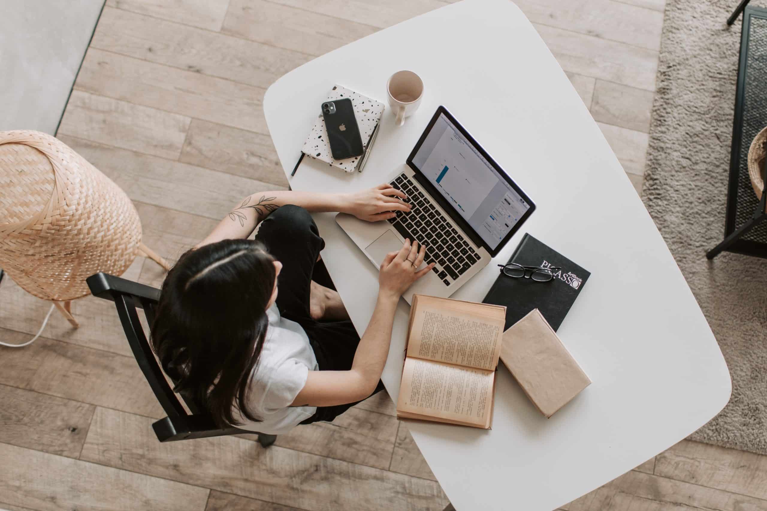 girl working on laptop